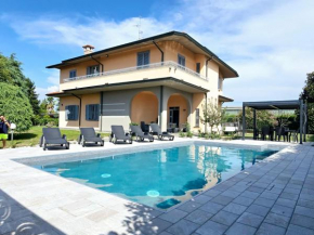 Villa 2